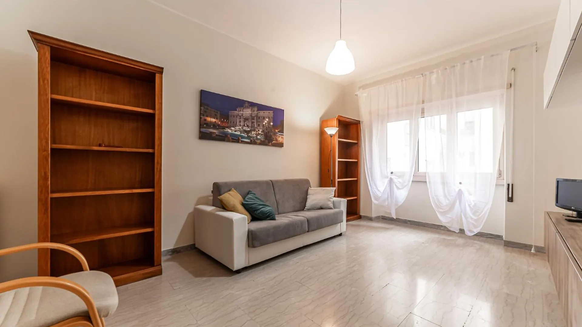 Vacanze Romane - Metro Teano & Wi-Fi Apartment