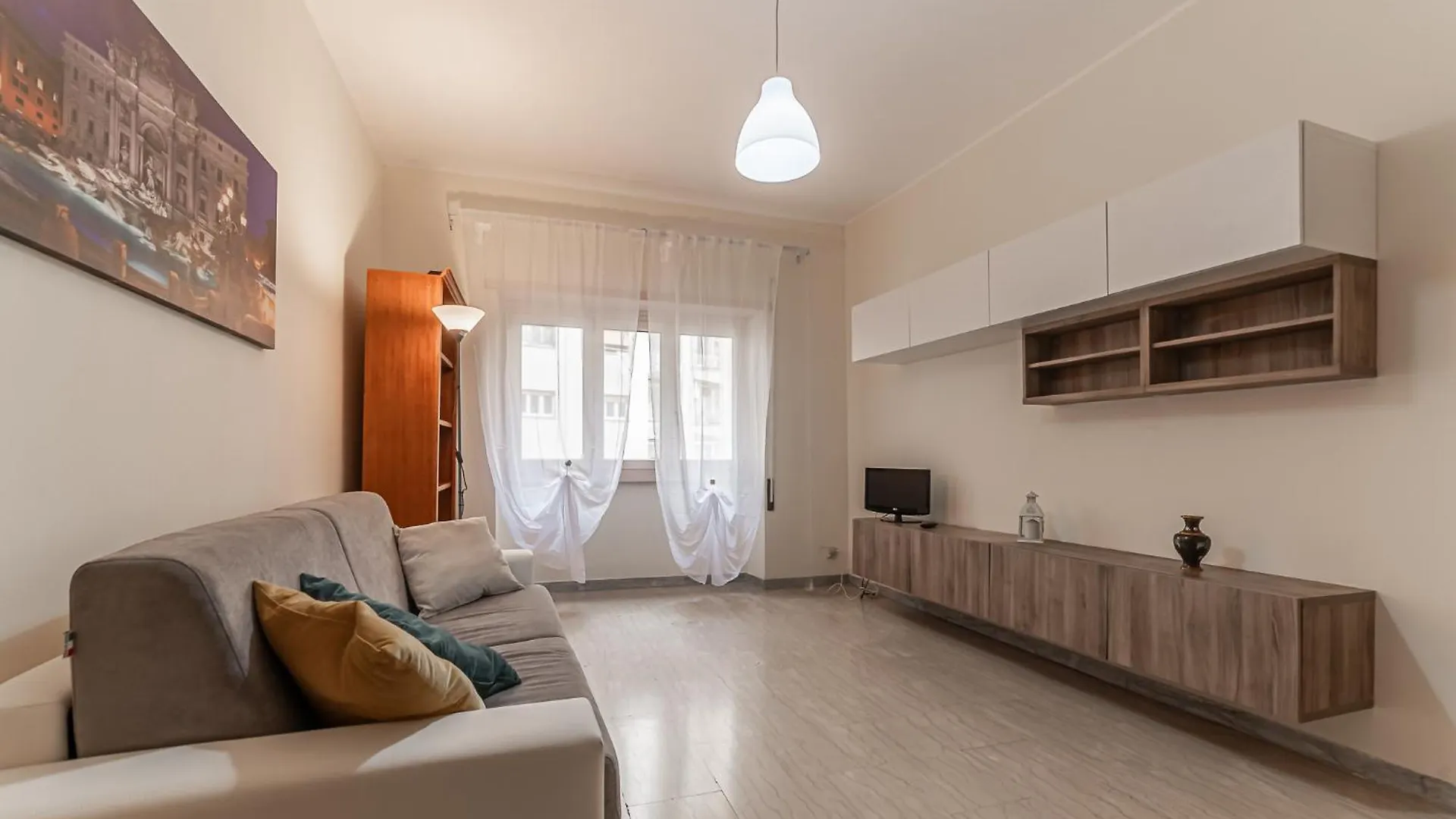 Vacanze Romane - Metro Teano & Wi-Fi Apartment